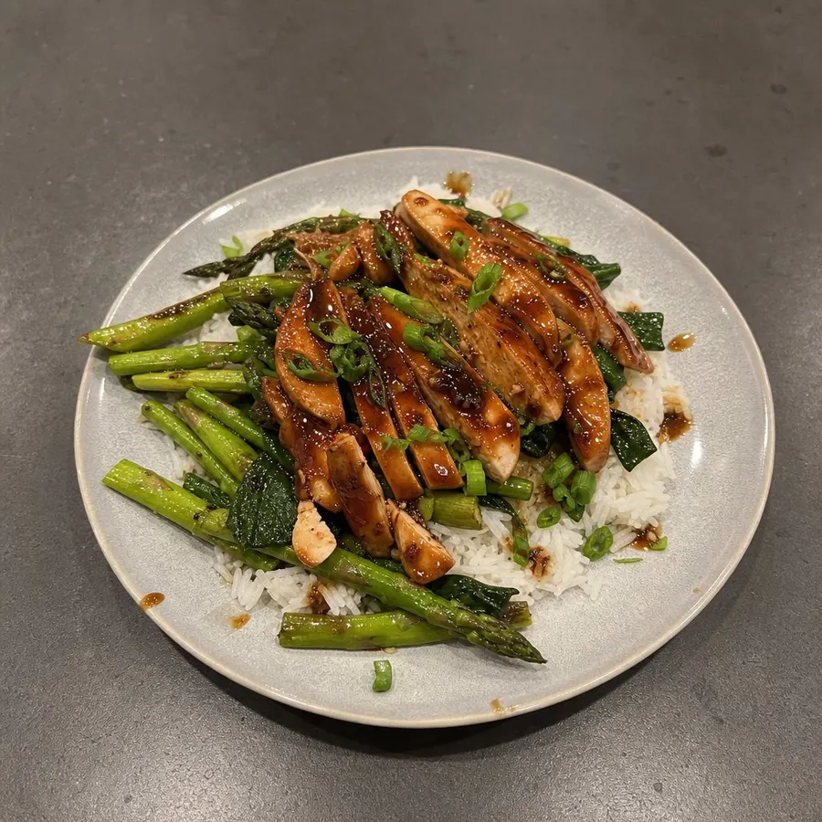 Poulet grillé teriyaki, riz basmati et asperges